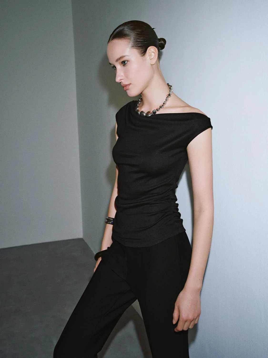 Asymmetric Neck Ruched Capped Sleeve T-Shirts - Image 2