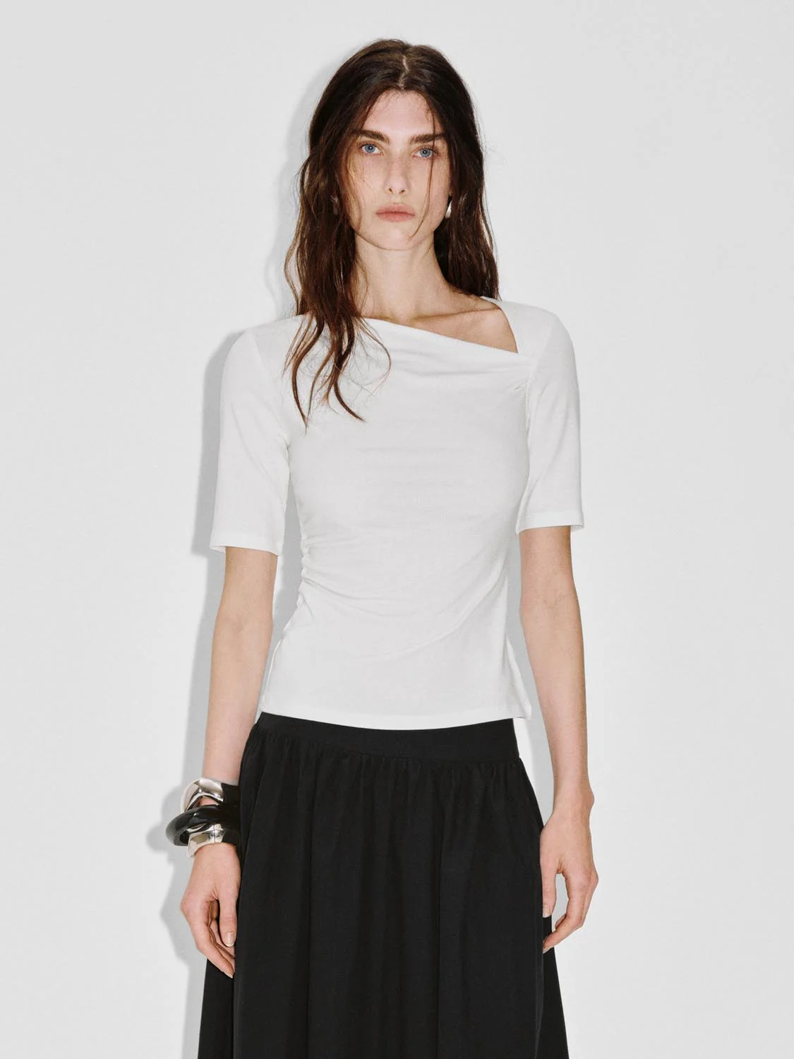 Asymmetric Neck Ruched Skinny Fit T-Shirts - Image 7