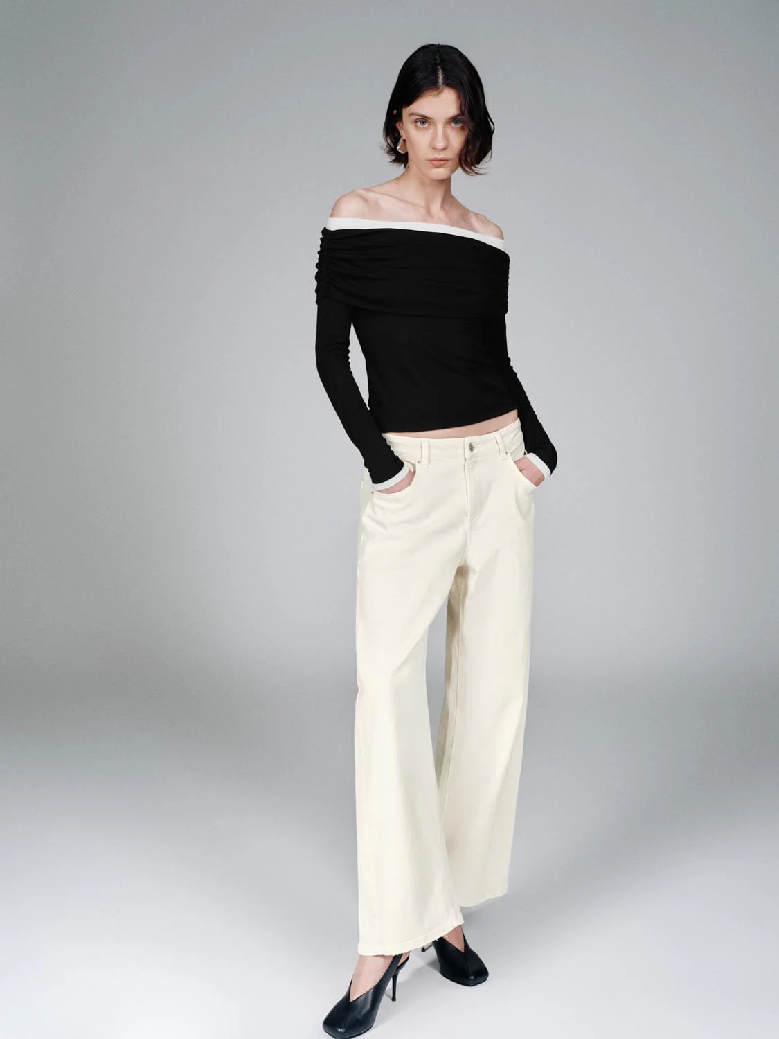 Barrel Leg Jeans - Image 7