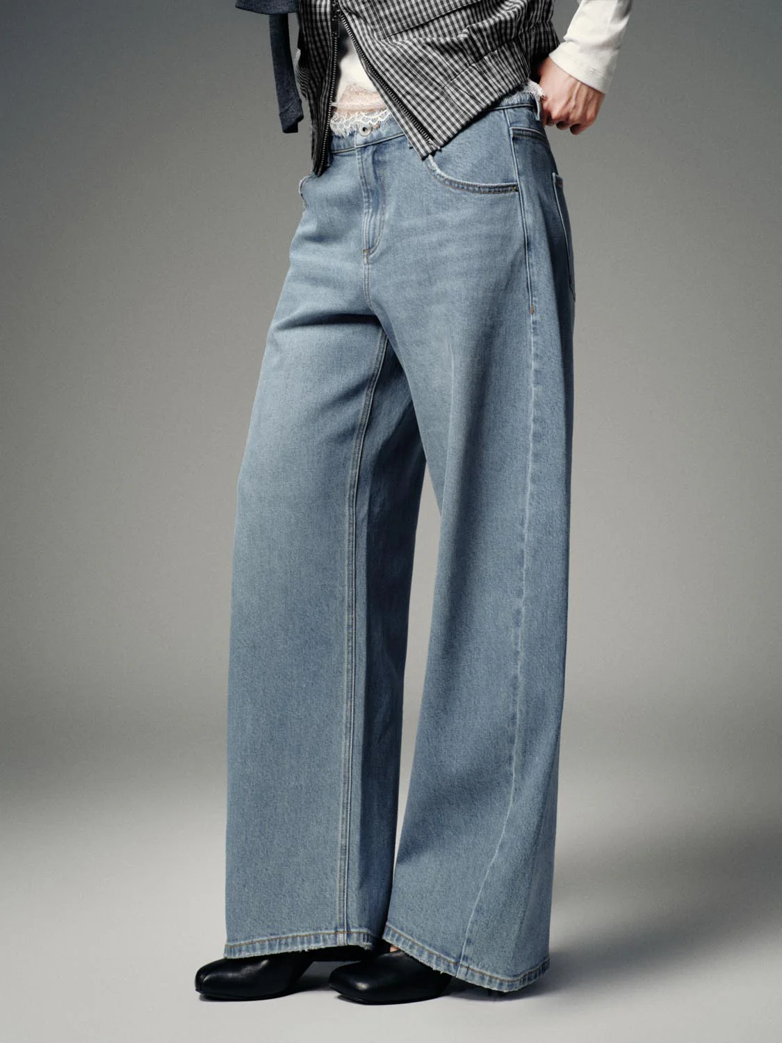 Barrel Leg Jeans - Image 3