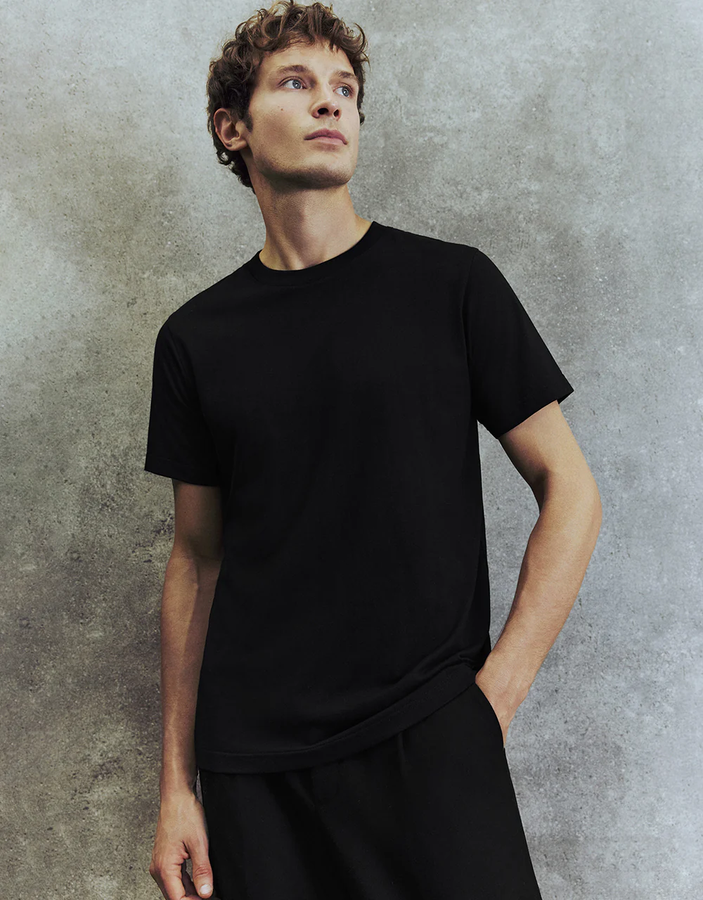 Basic Crew Neck T-Shirt - Image 9