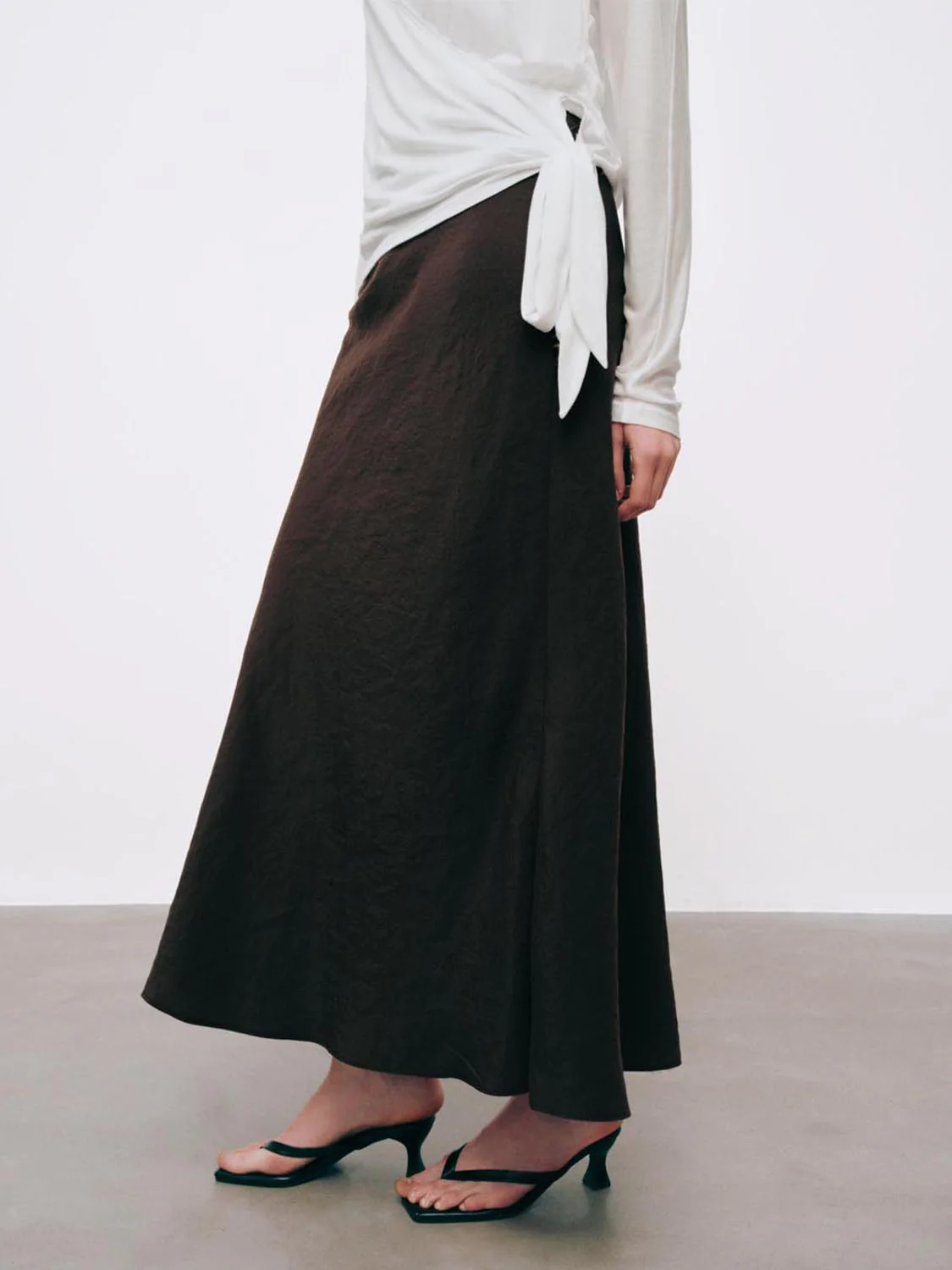 Beaded String Detail Fishtail Midi Skirts - Image 3