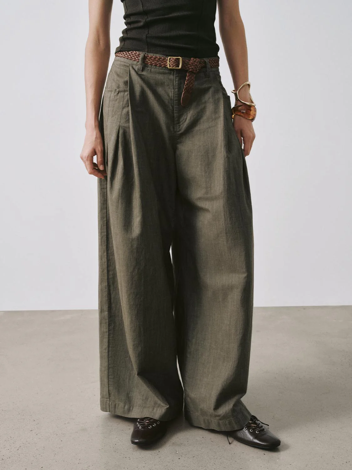 Belted Wide Leg Jeans - Image 9