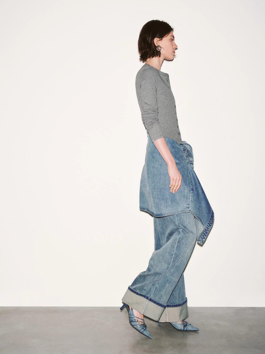Button Detail Crew Neck Long Sleeve Skinny Fit T-Shirts - Image 13