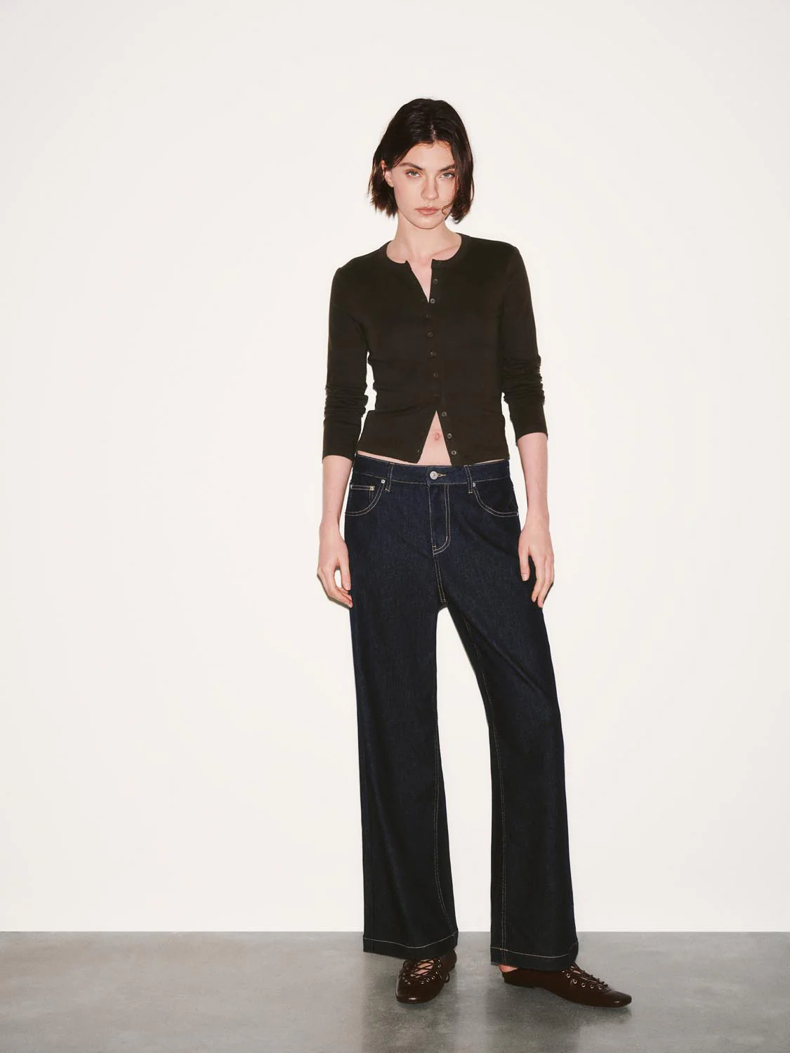 Button Detail Crew Neck Long Sleeve Skinny Fit T-Shirts - Image 4