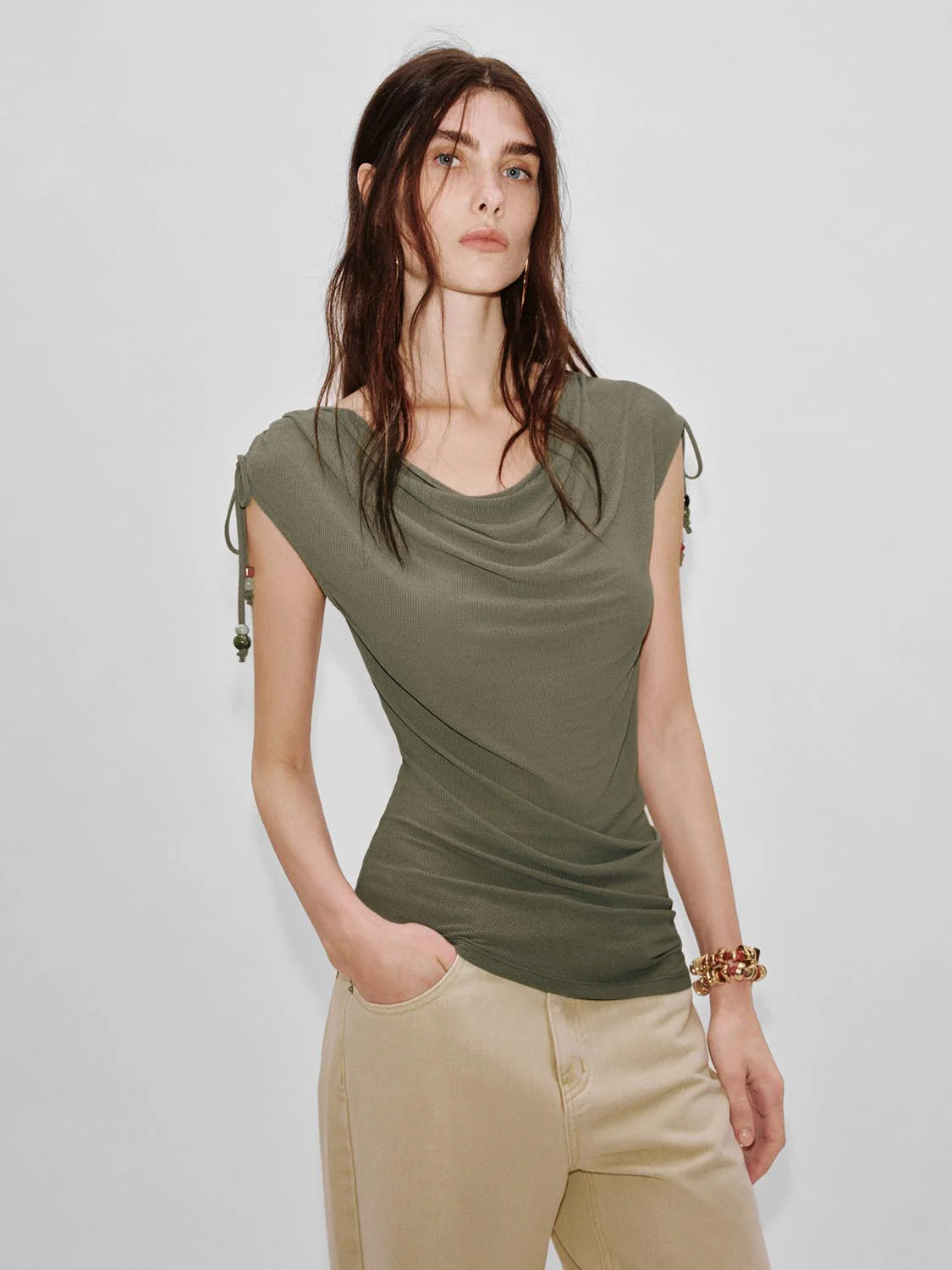 Capped Sleeve Cowl Neck Ruched T-Shirts - Image 9