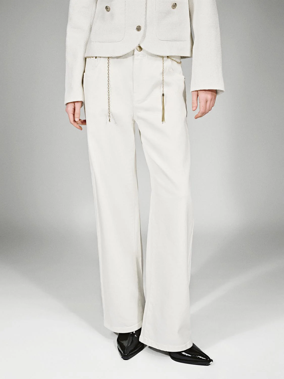 Chain Detail Wide Leg Jeans - Image 9