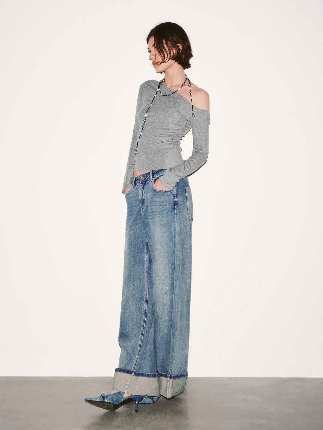Cinched One Shoulder Long Sleeve T-Shirts - Image 13