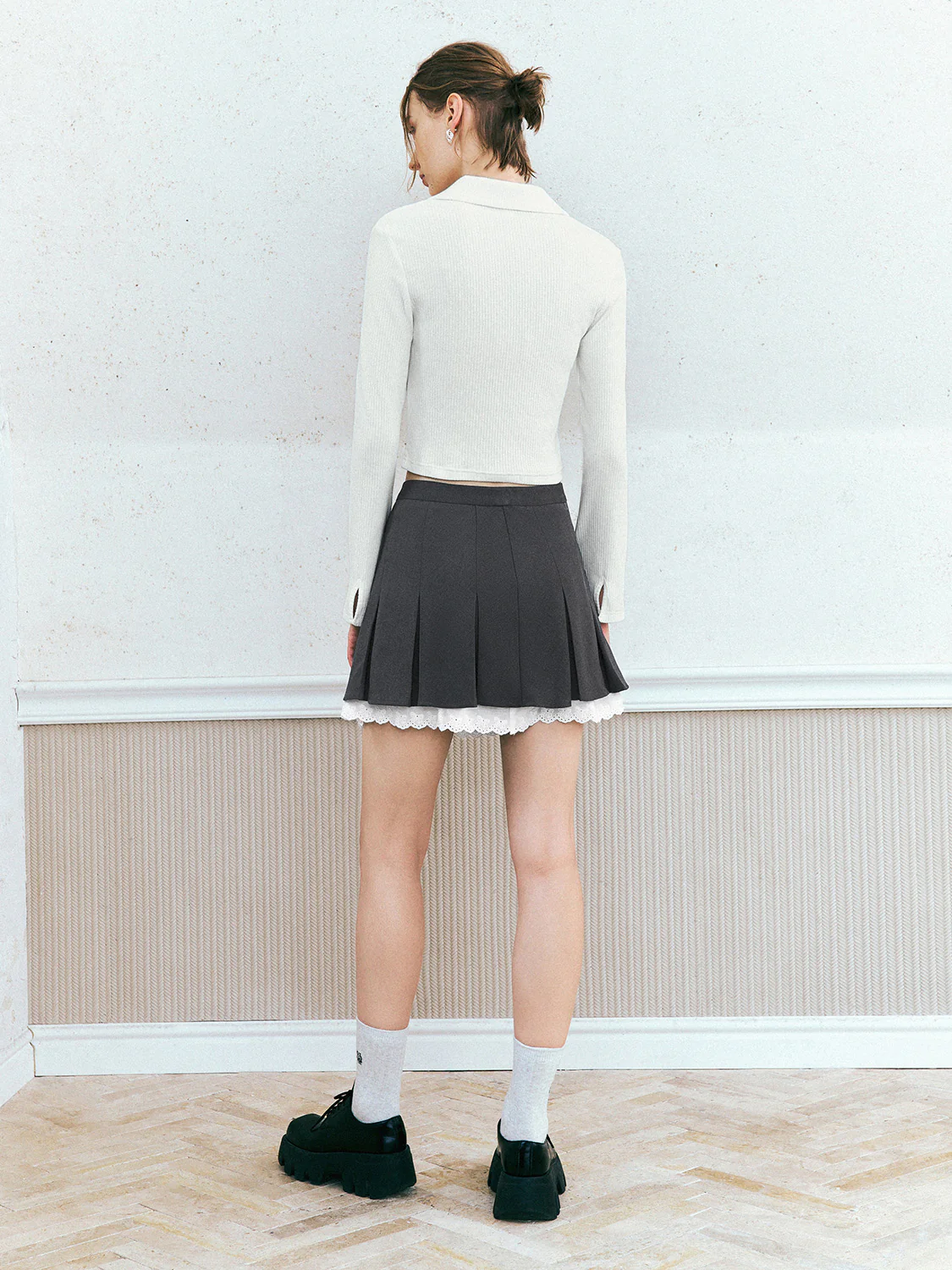 Collared Neck Skinny T-Shirt - Image 21