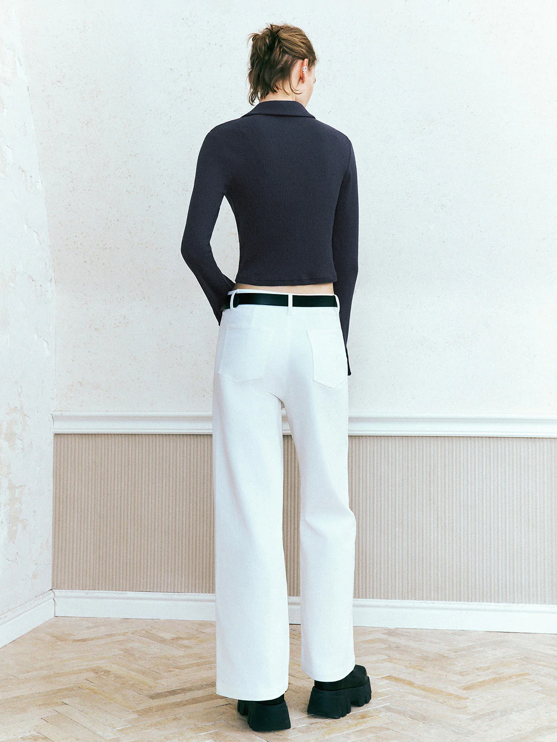 Collared Neck Skinny T-Shirt - Image 9
