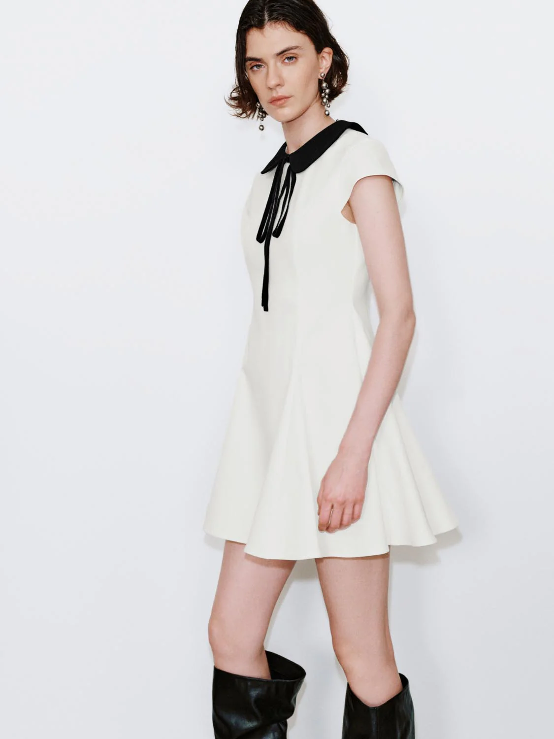 Contrast Collared Seamed Nipped Waist A-Line Midi Dresses - Image 2