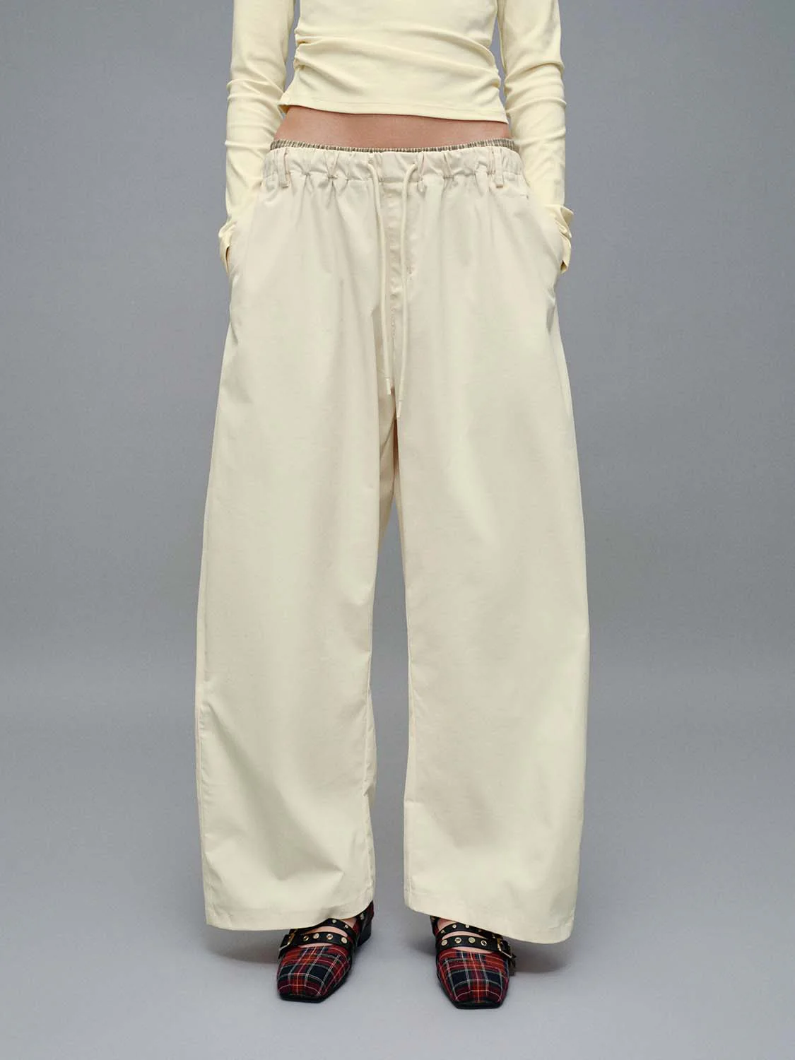 Contrast Hem Drawstring Pull On Barrel Leg Pants - Image 4