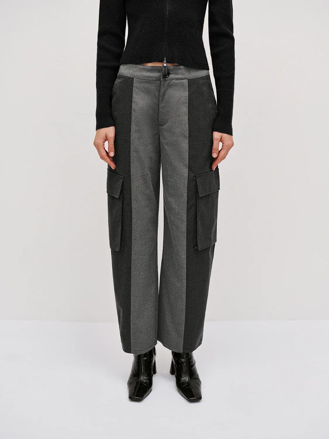 Contrast Spliced Cargo Barrel Pants - Image 2