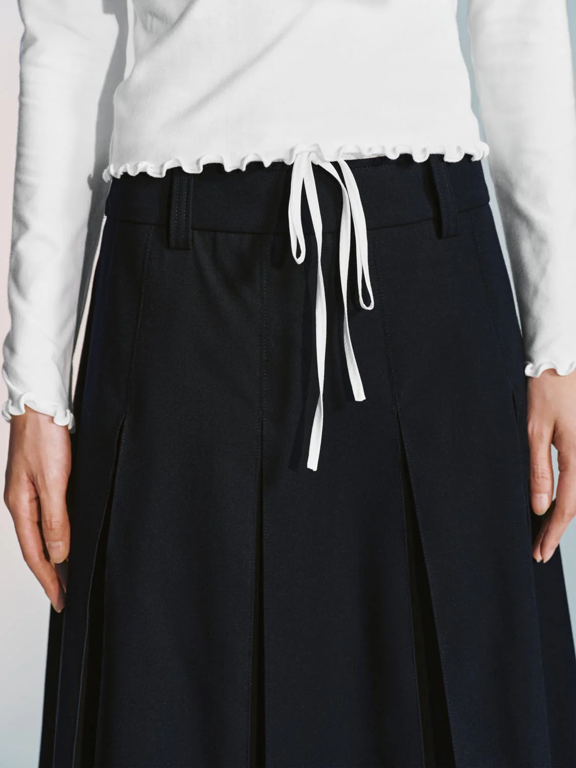 Contrast Trim Drawstring Pleated A-Line Mini Skirts - Image 13