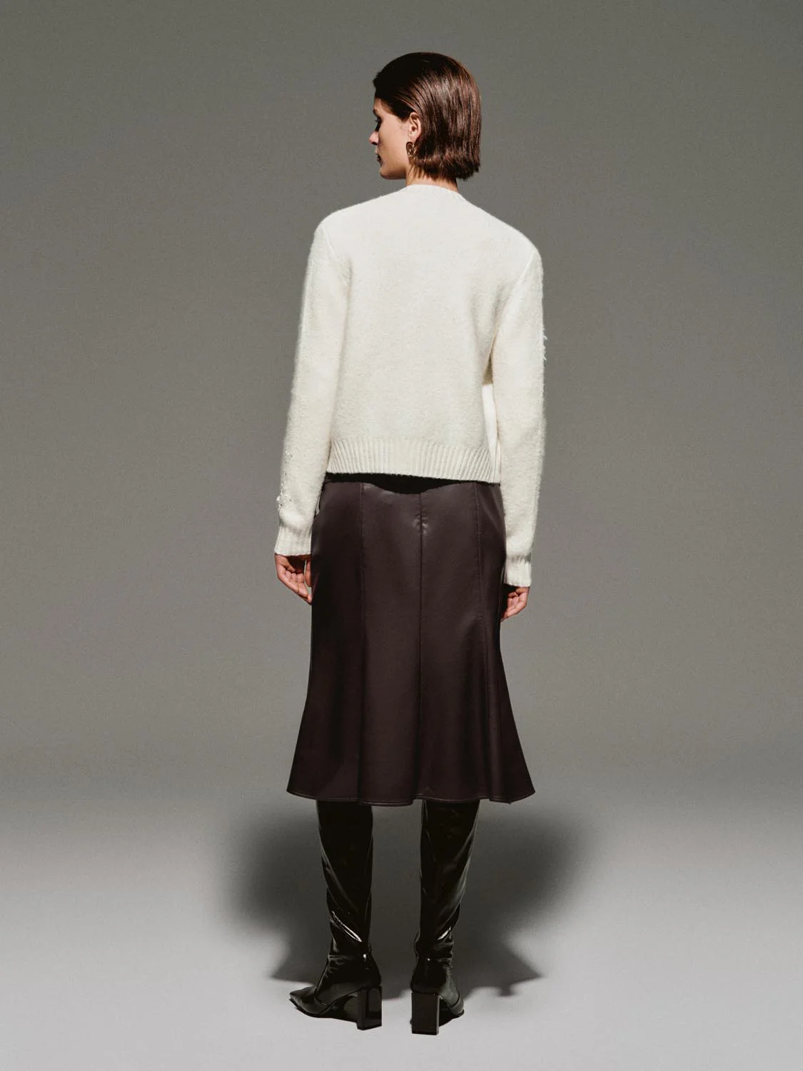 Crew Neck Beaded Knitted Cardigans - Image 6