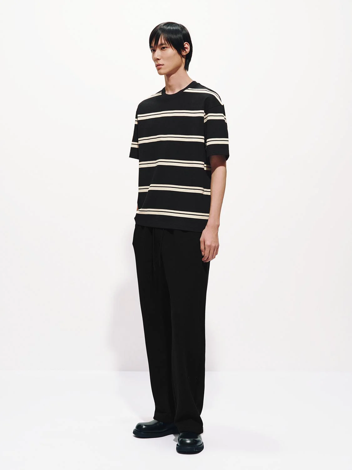 Crew Neck Contrast Striped T-Shirts - Image 11