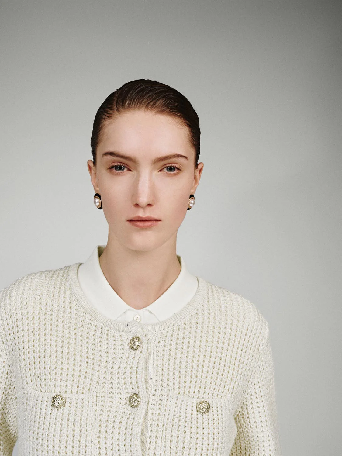 Crew Neck Patch Pockets Knitted Cardigans - Image 3