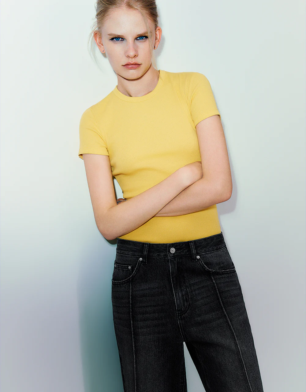 Crew Neck Skinny T-Shirt - Image 26