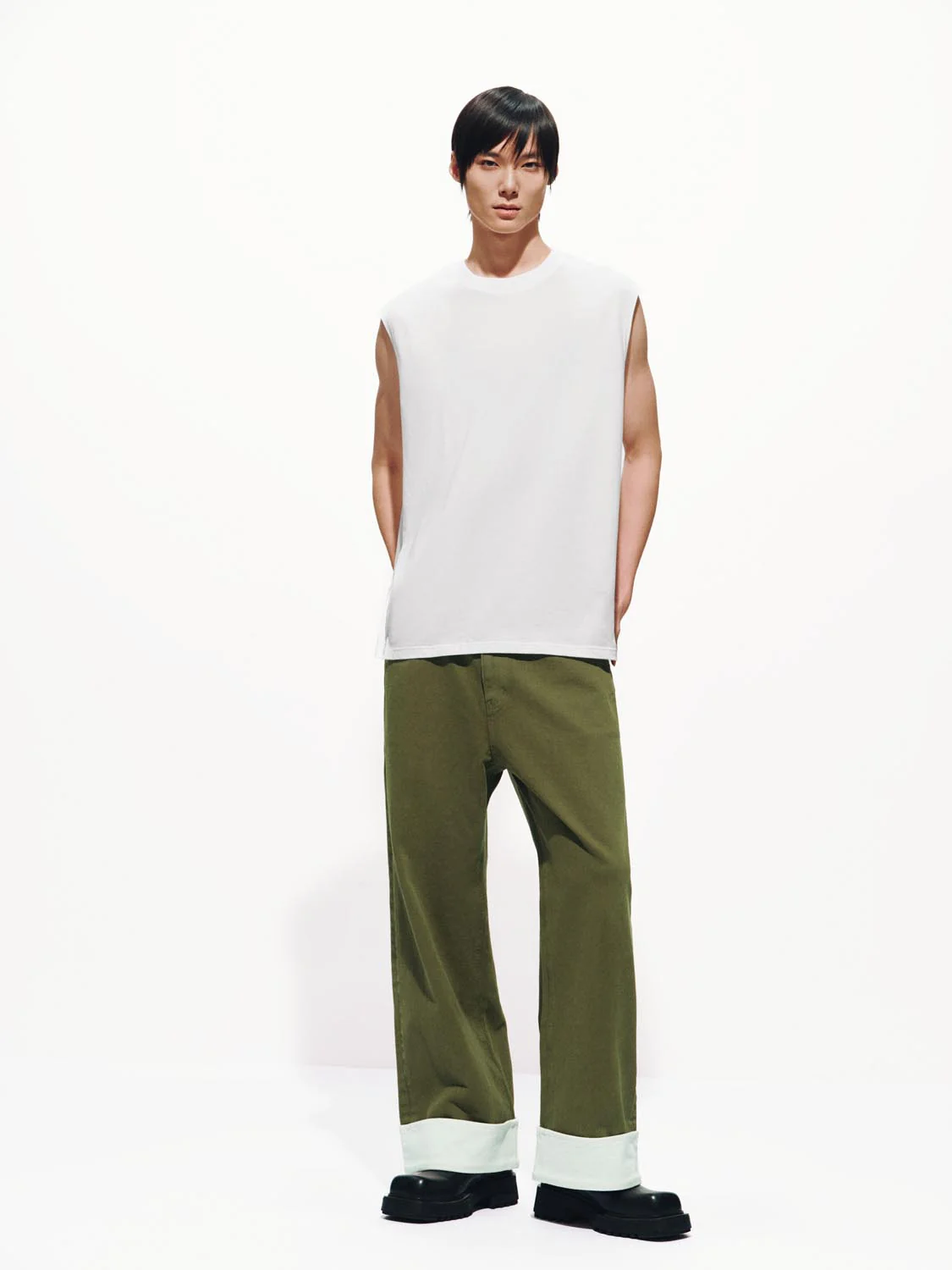 Crew Neck Sleeveless Tank Top - Image 5