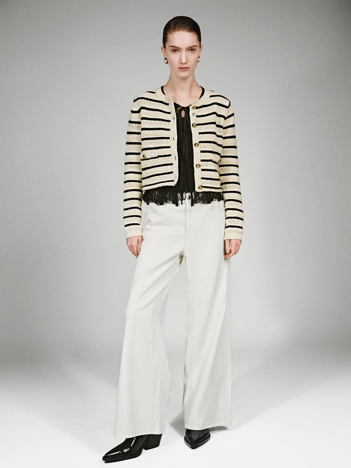 Crew Neck Striped Knitted Cardigans - Image 4