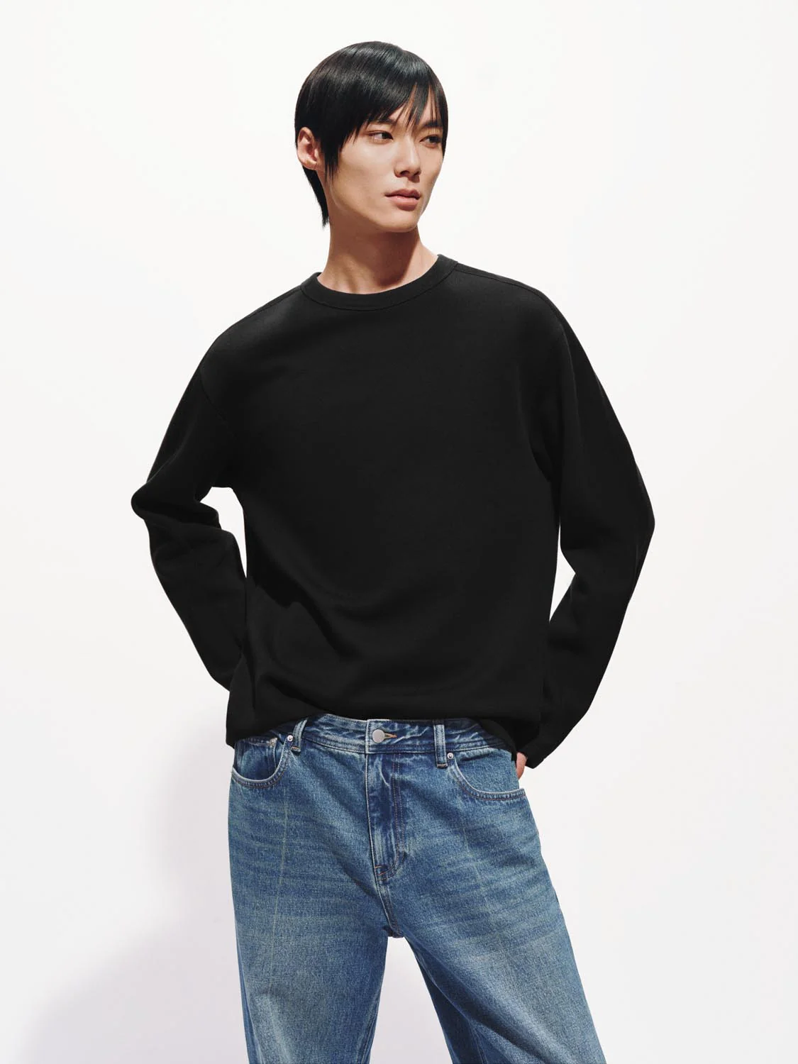 Crew Neck Sweatshirts - Image 10
