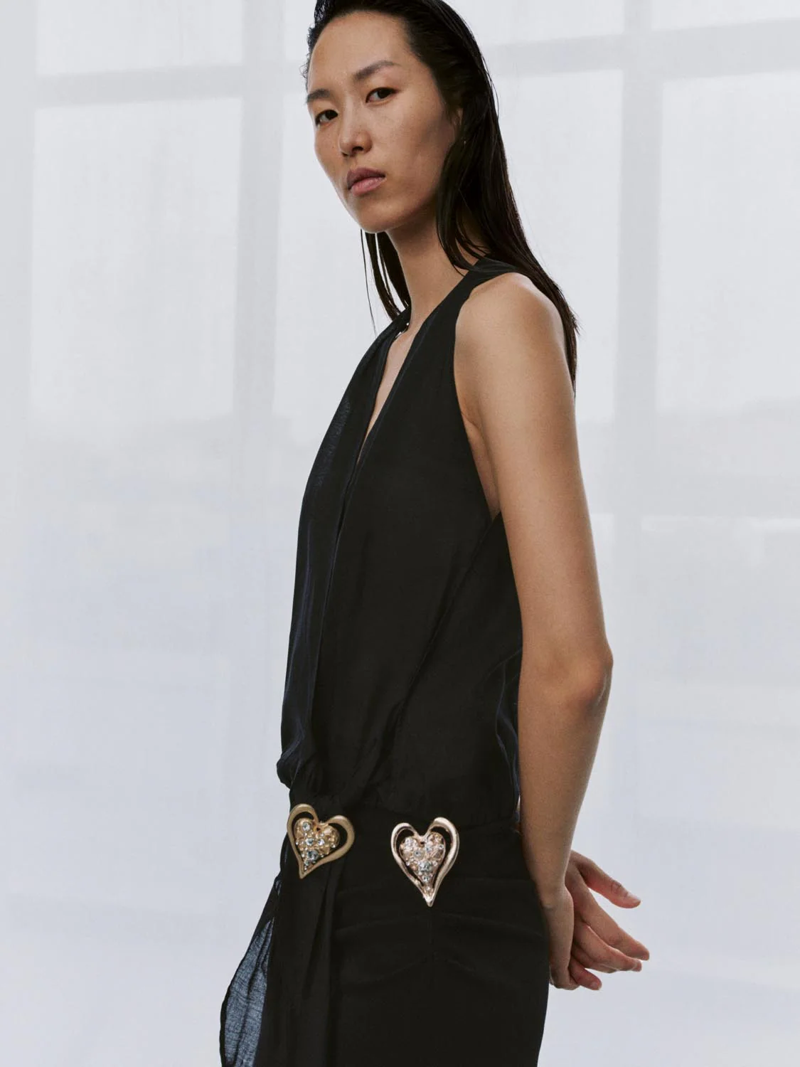 Drape Detail Cross-Over Halter Neck Sleeveless Shirts - Image 2
