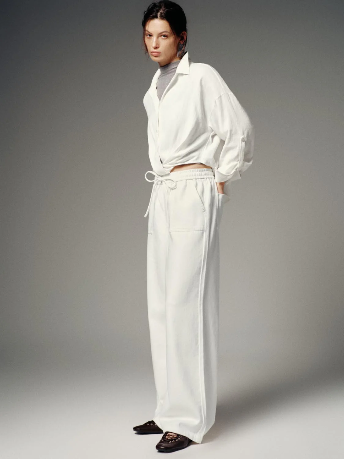Drawstring Pull On Patch Pocket Wide Leg Jeans - Image 5