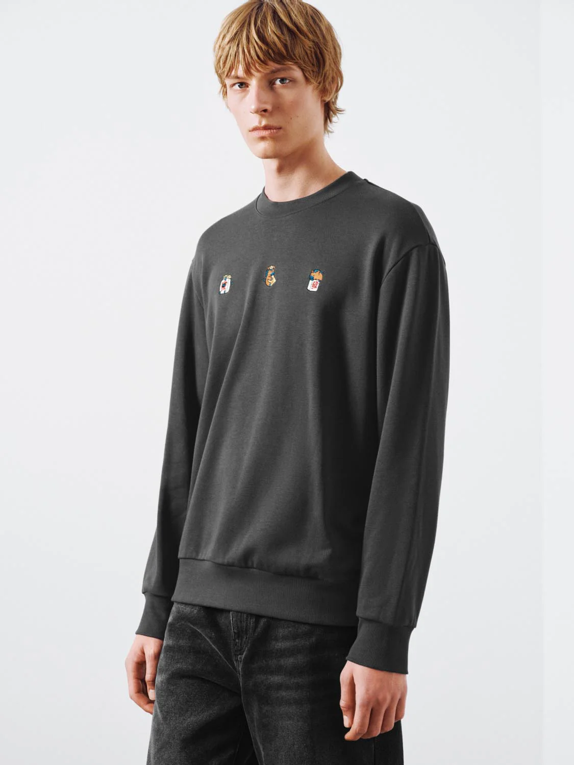 Embroidered Crew Neck Sweatshirts - Image 10