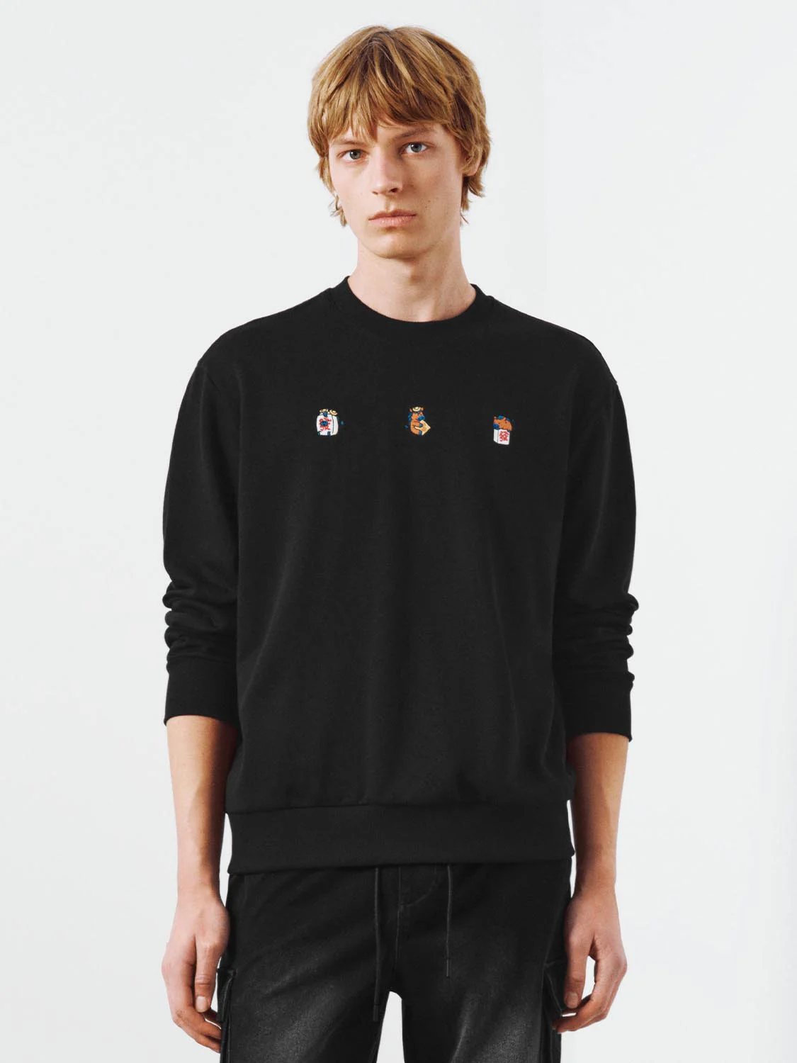 Embroidered Crew Neck Sweatshirts - Image 17