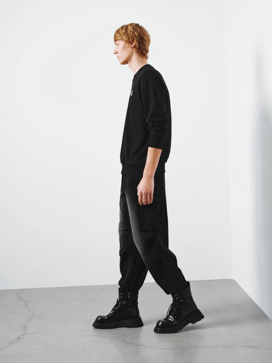 Embroidered Crew Neck Sweatshirts - Image 21