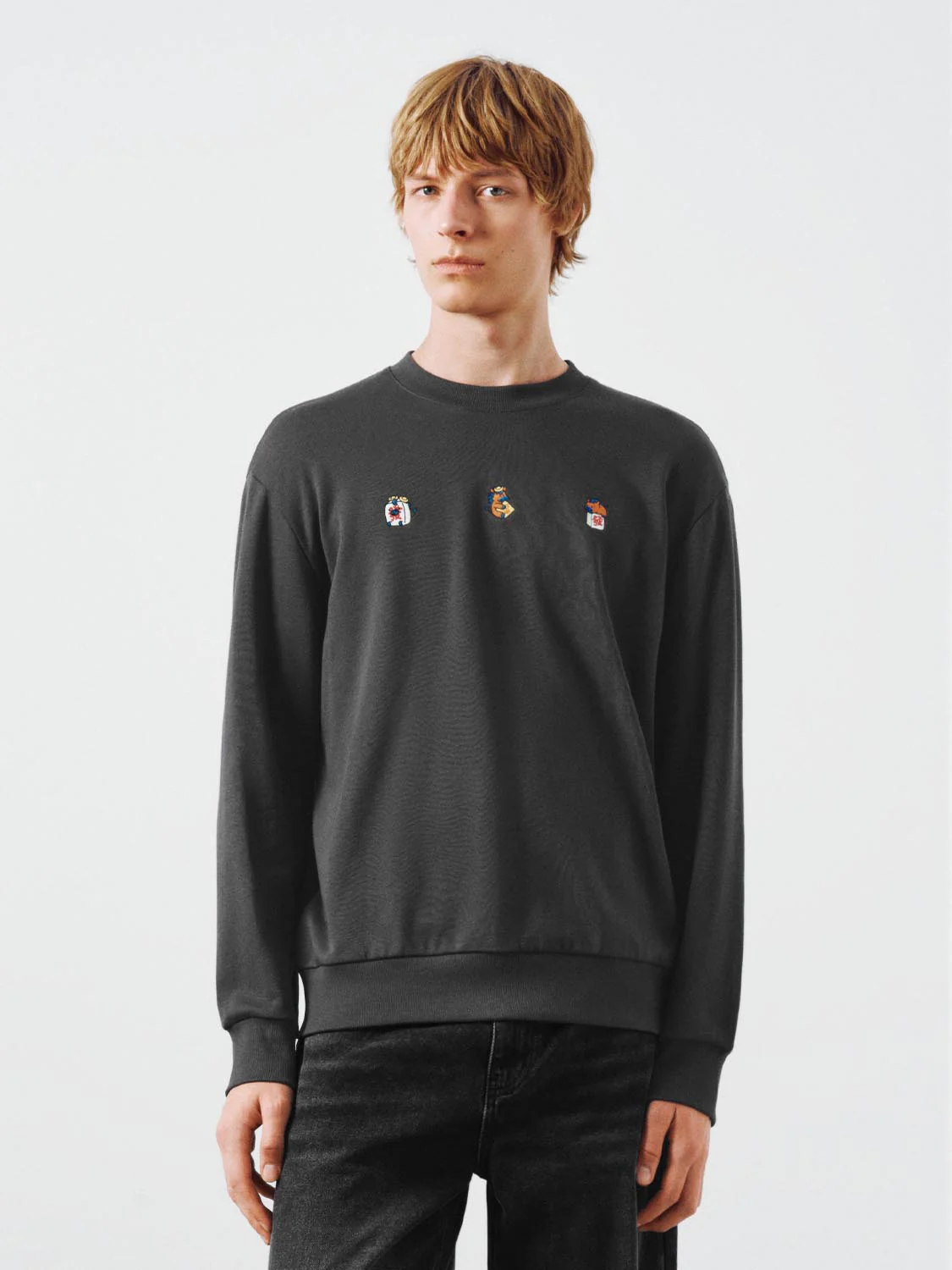 Embroidered Crew Neck Sweatshirts - Image 26