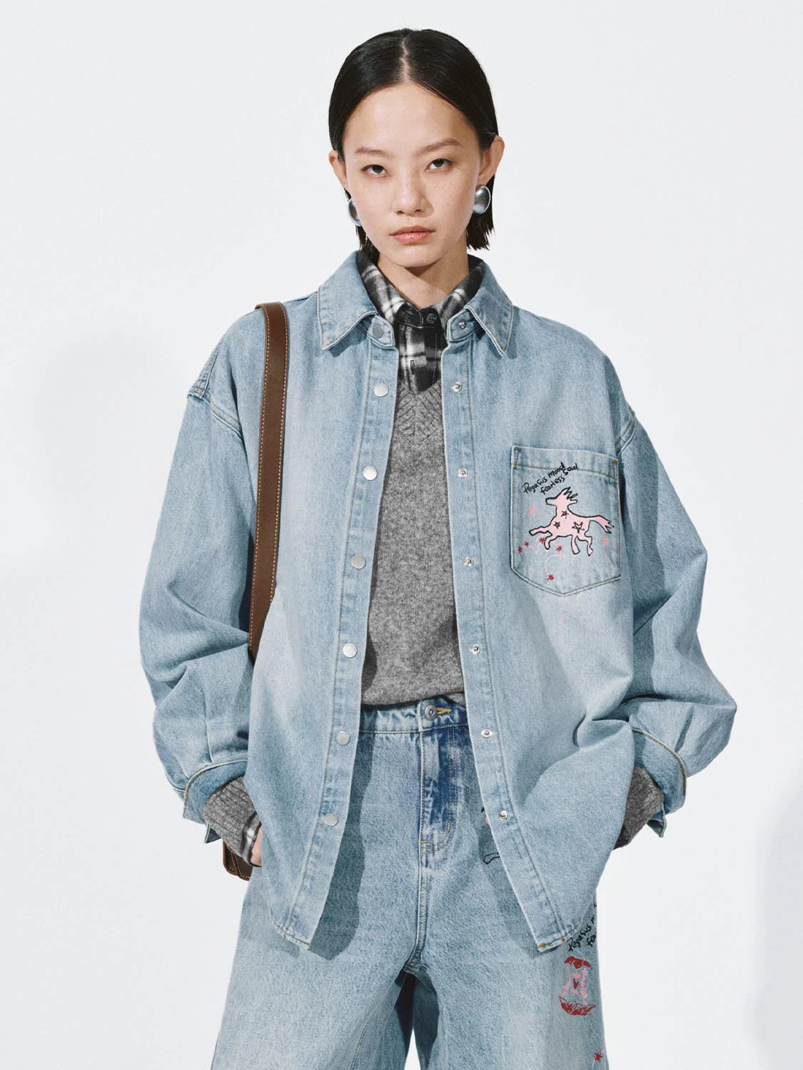 Embroidered Patch Pocket Denim Shirts - Image 9