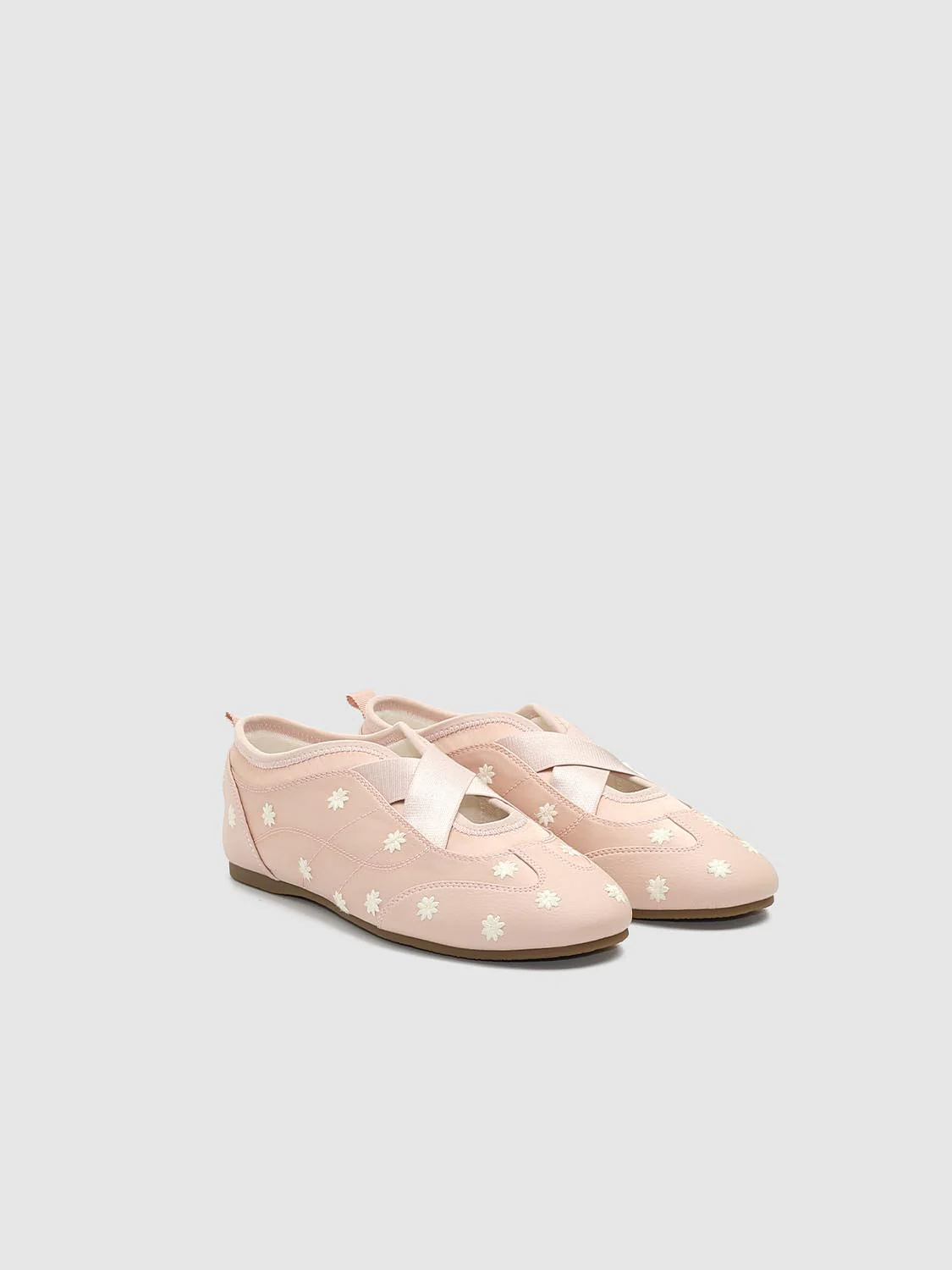 Embroidered Slip On Pumps - Image 13