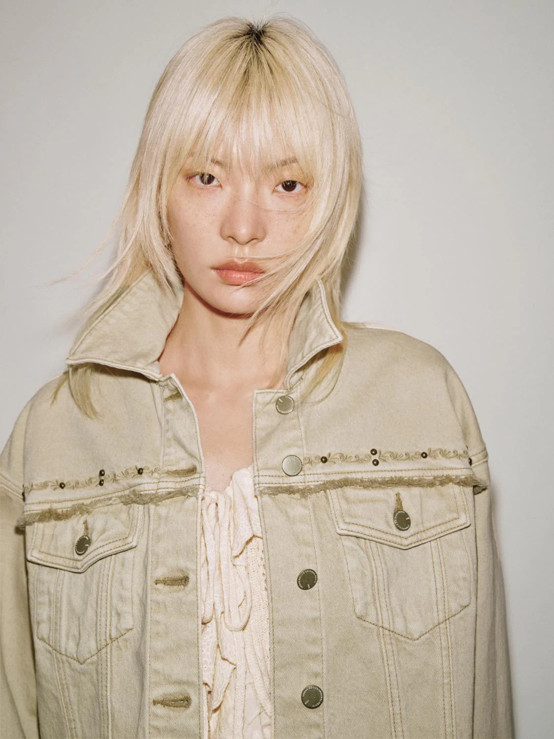 Flap Pocket Cropped Denim Jackets - Image 3