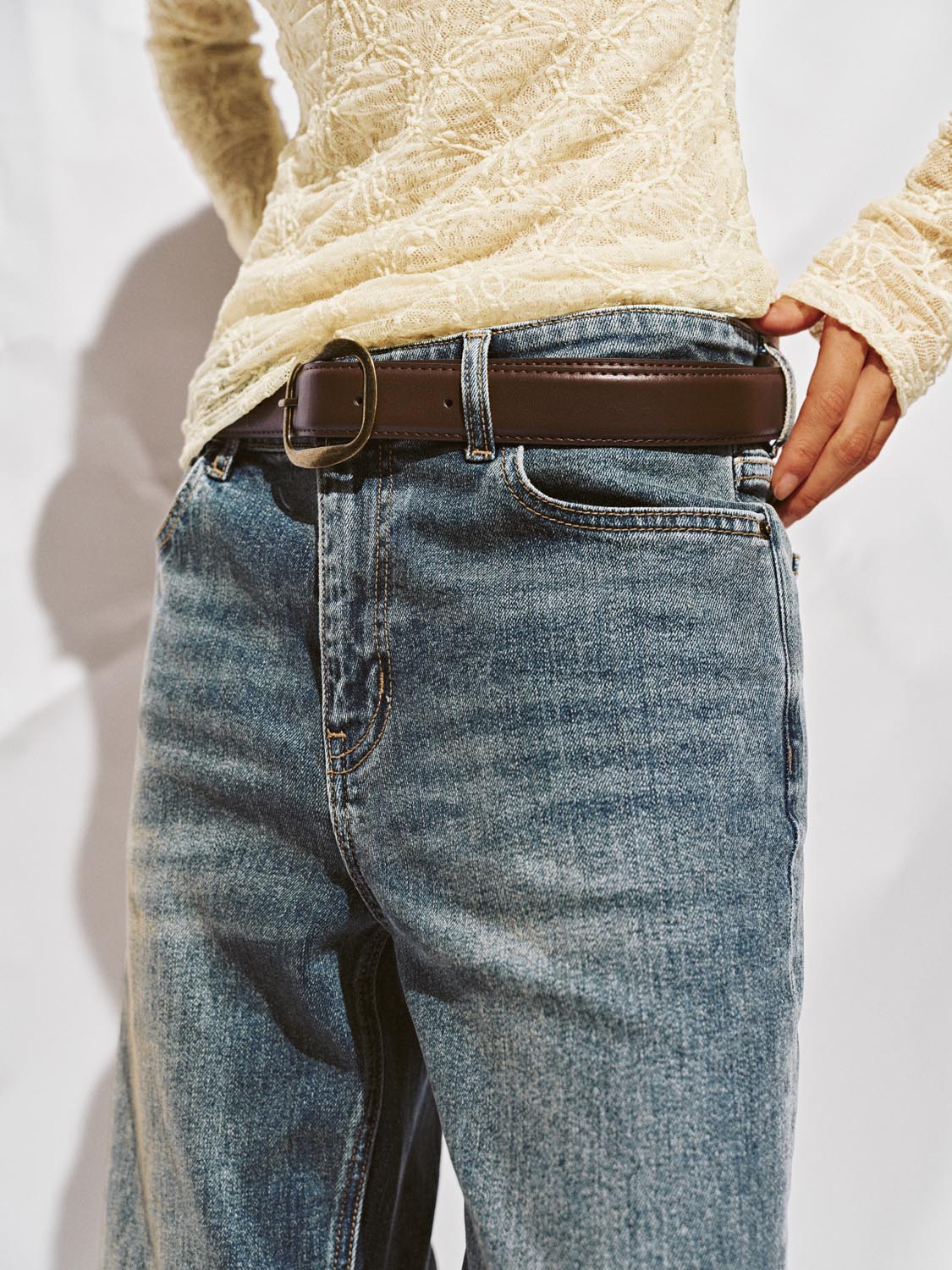Flare Jeans - Image 4