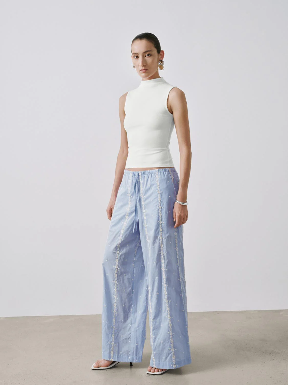 Floral Embroidered Drawstring Pull On Wide Leg Pants - Image 5