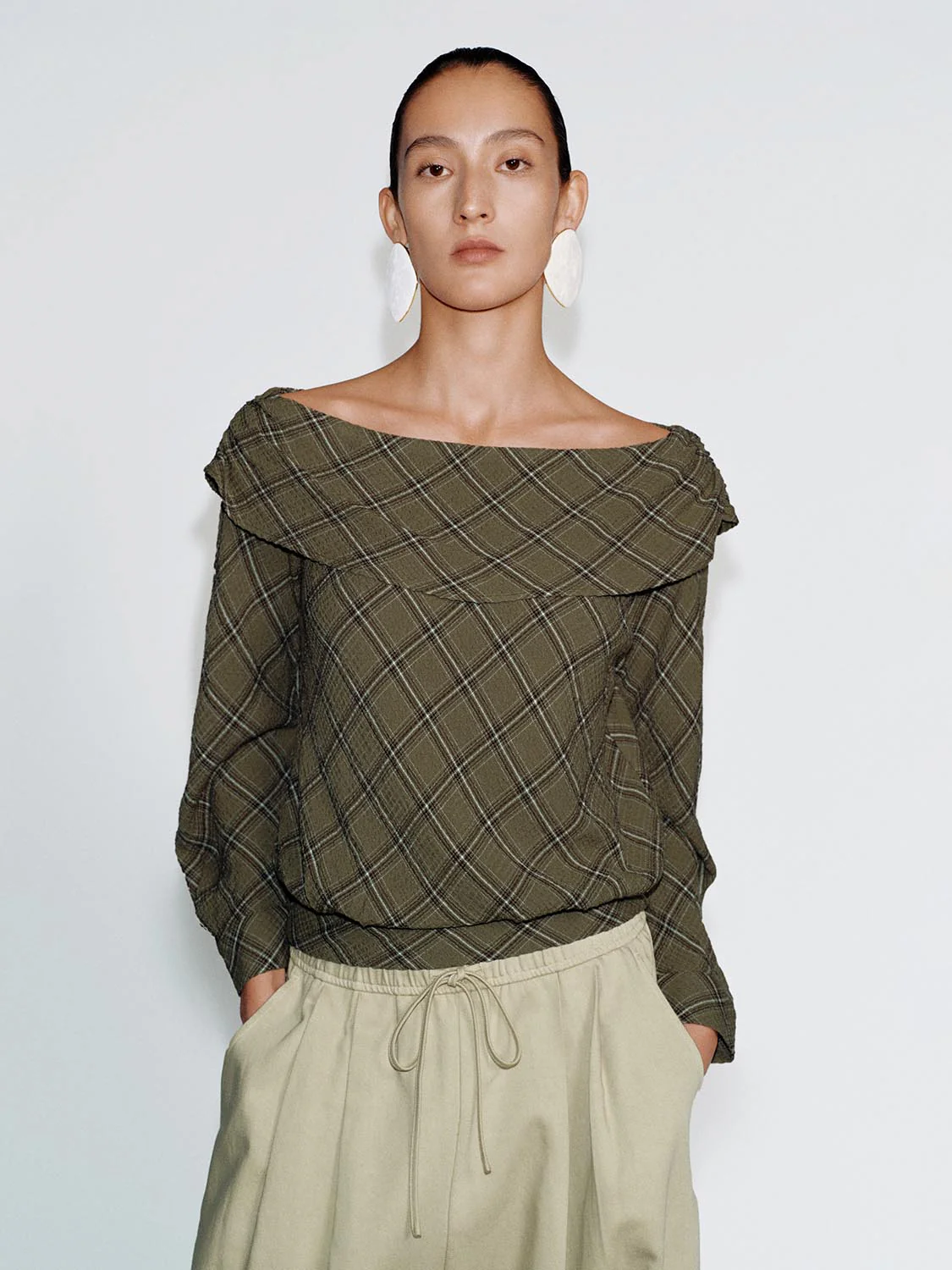 Folded Off Shoulder Check Long Sleeve Overhead Shirt - Image 5