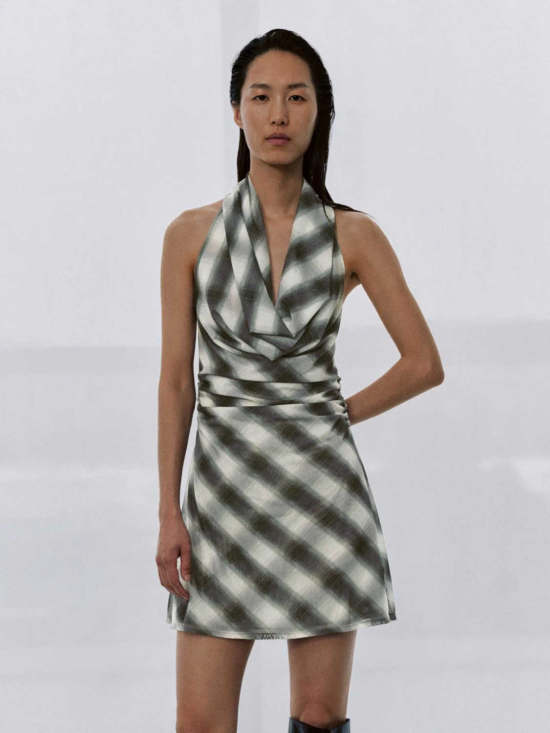 Halter Neck Contrast Check A-Line Midi Dresses - Image 4