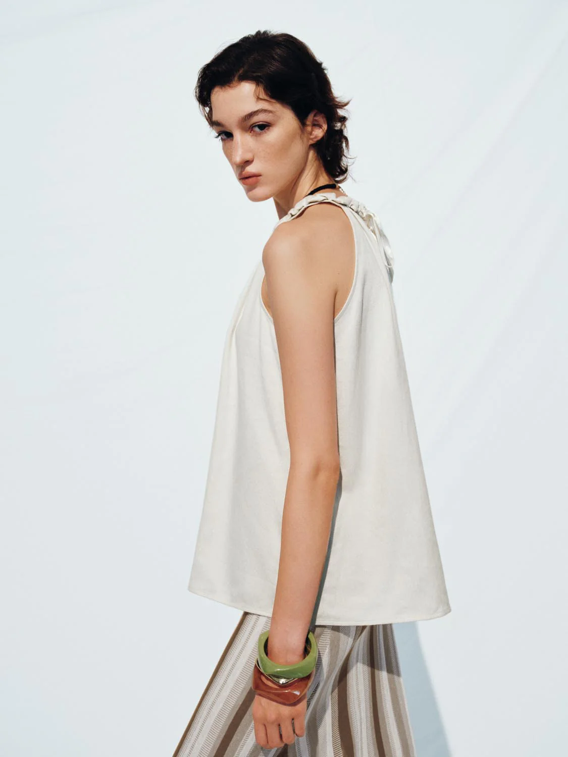 Halter Neck Overhead Vests - Image 2