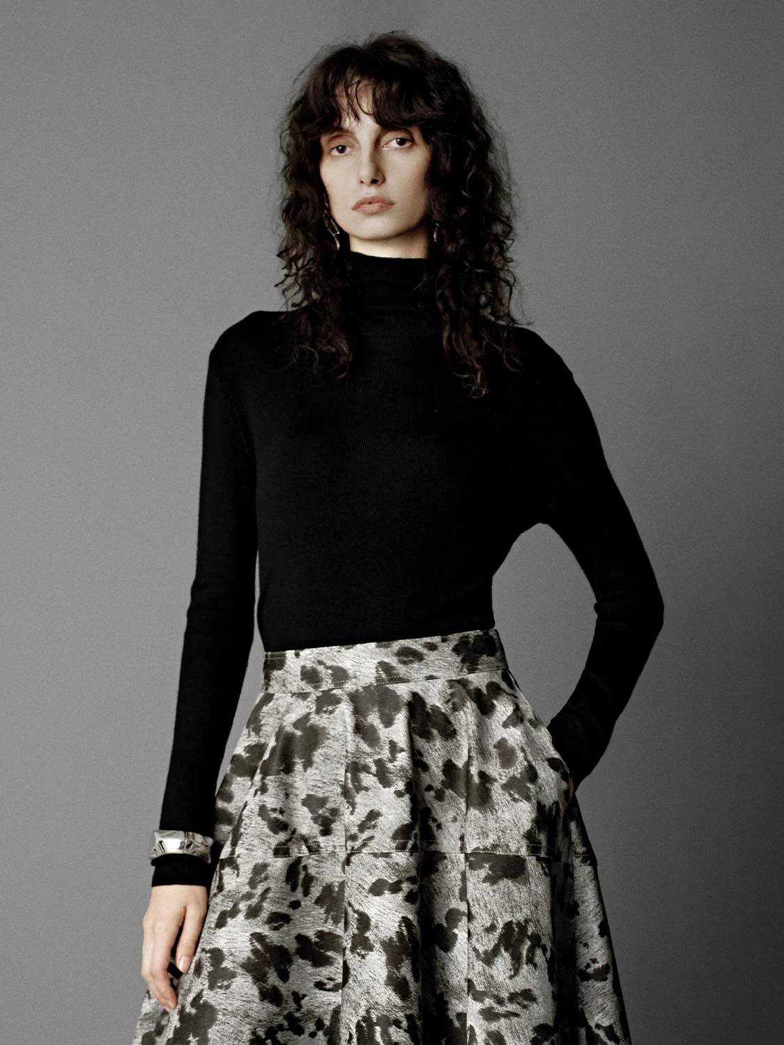 High Neck Knitted T-Shirts - Image 25