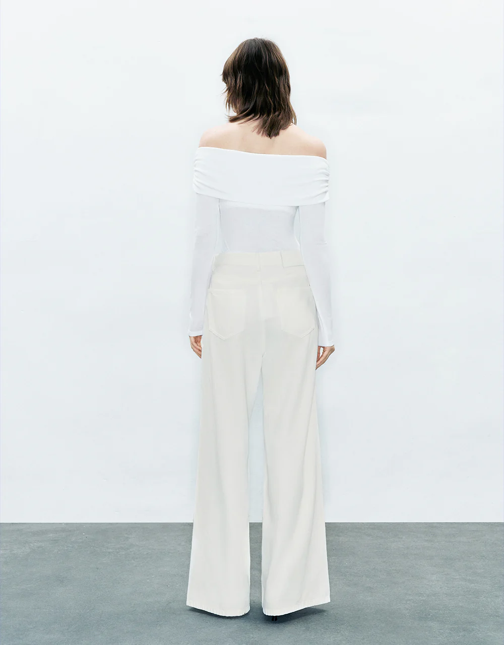 Off-Shoulder Skinny T-Shirt - Image 6