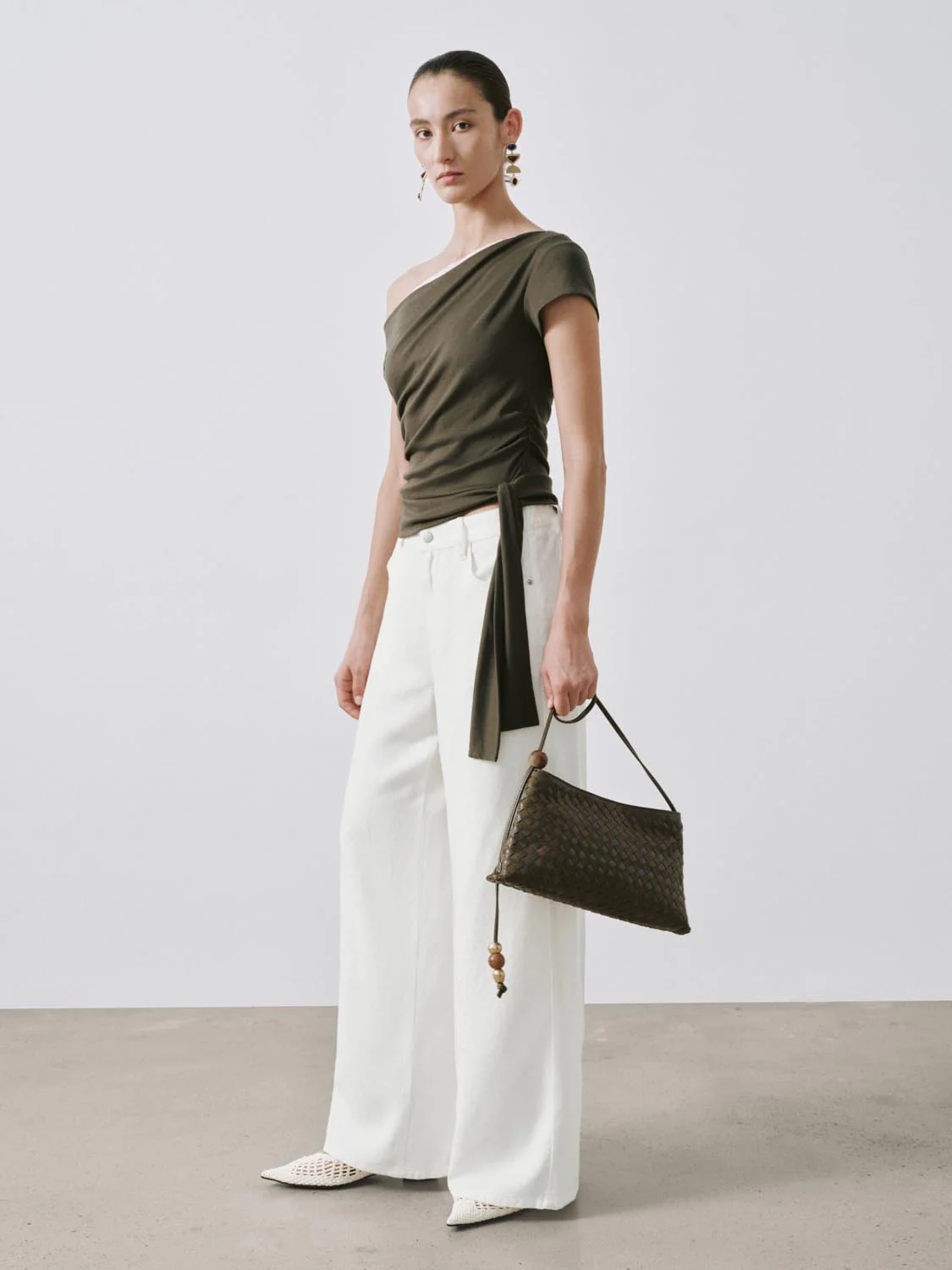 One Shoulder Ruched T-Shirts - Image 4