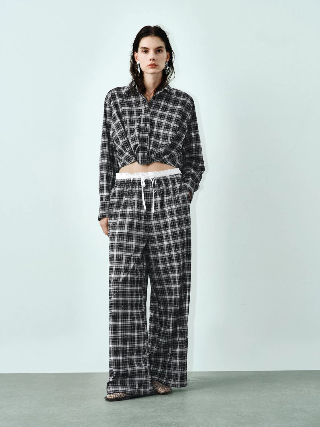 Overhead Cropped Shirts - Image 4