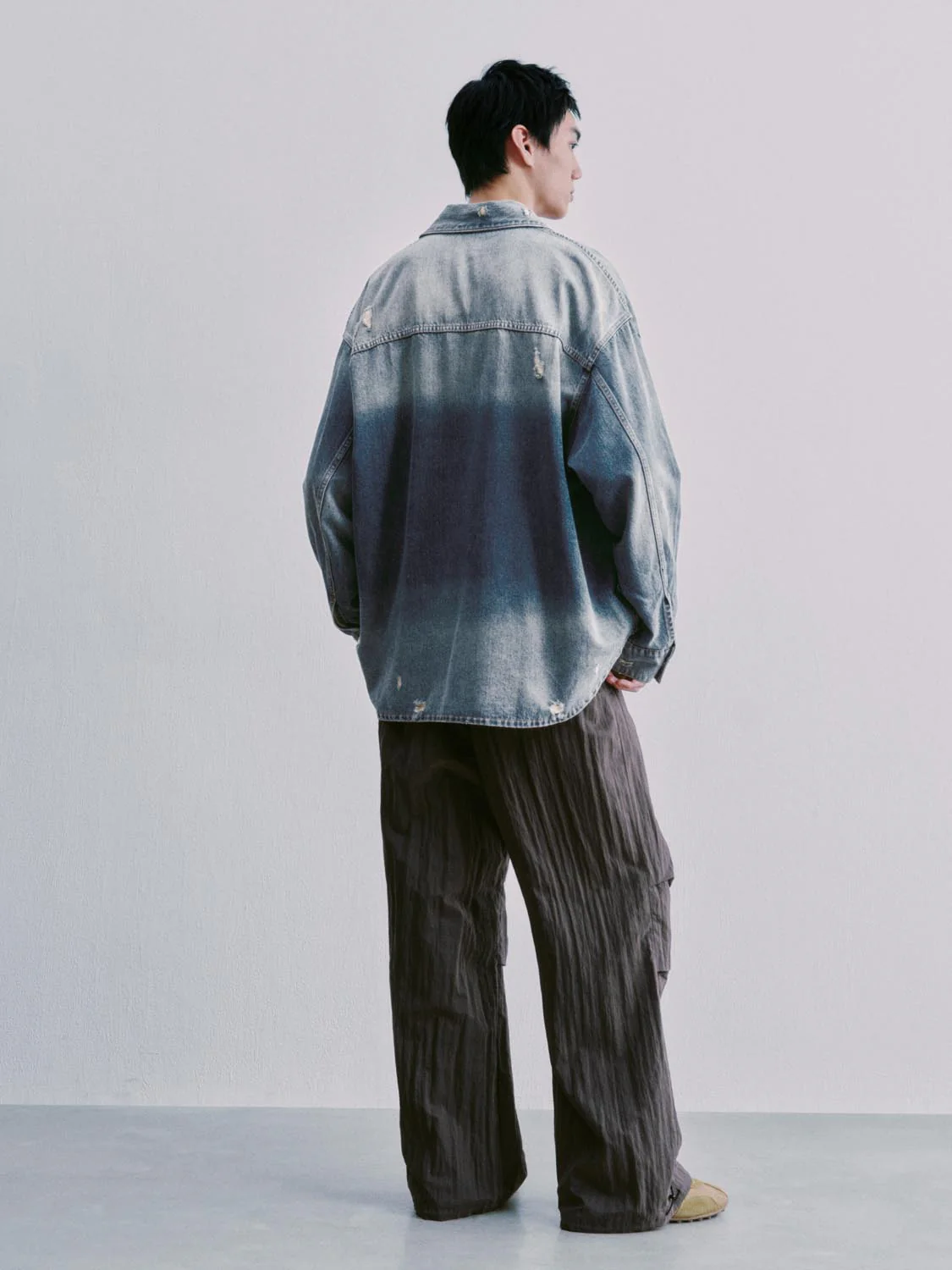 Patch Pocket Loose-Fit Washed Denim Shirts - Image 6