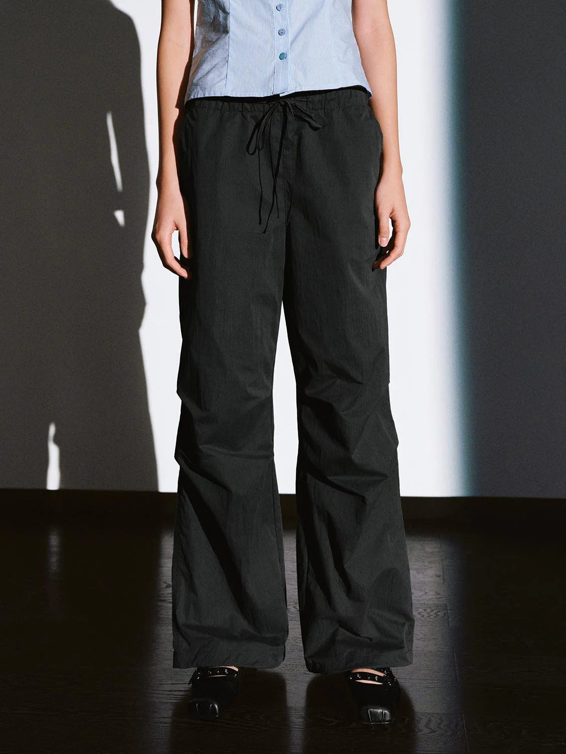 Pull On Drawstring Wide Leg Cargo Pants - Image 9