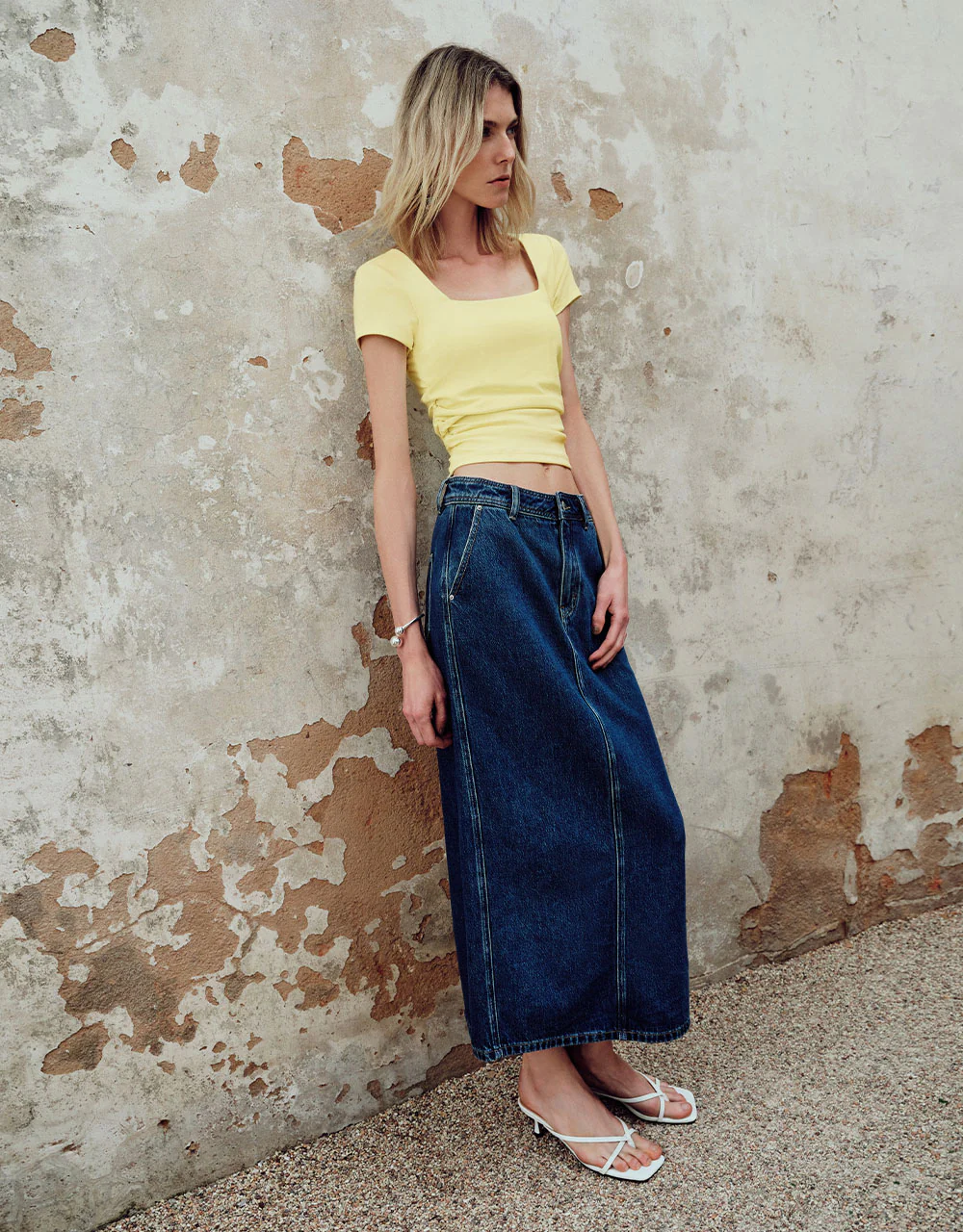 Ruched Square-cut Collar T-Shirt - Image 31
