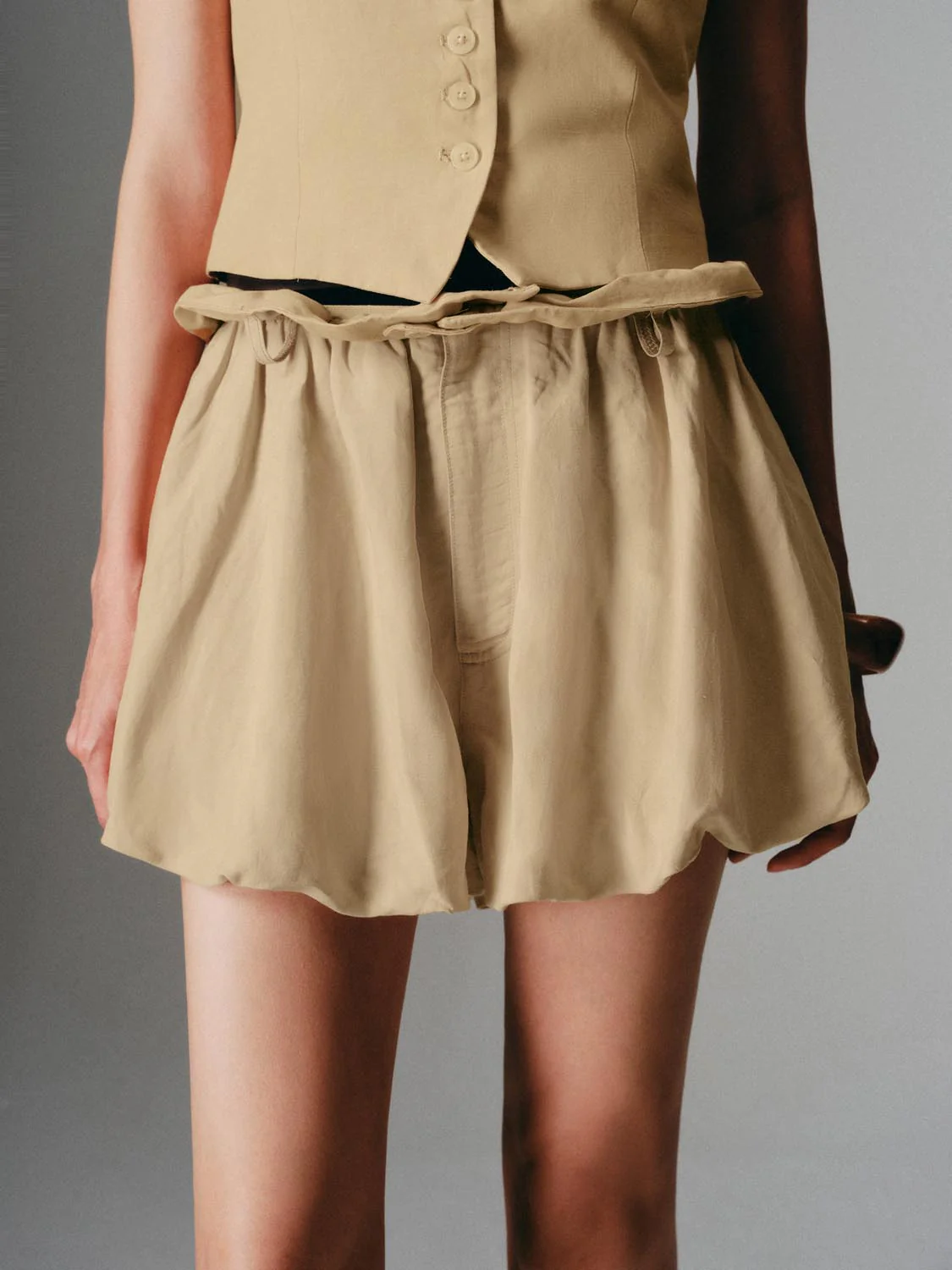 Ruffle Balloon Shorts - Image 5