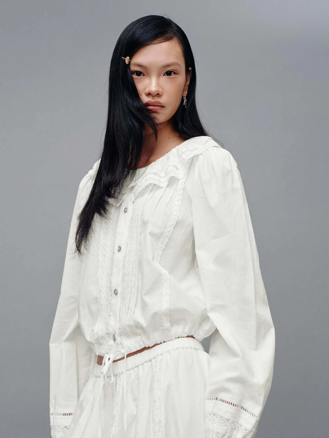 Ruffle Collar Bubble Hem Shirts - Image 2