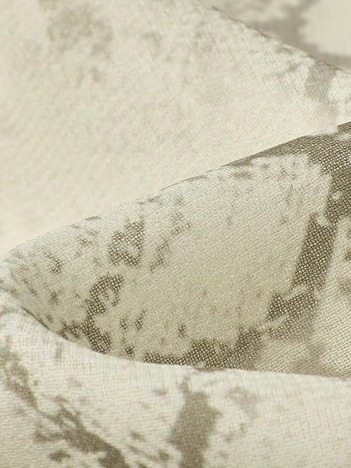 Scarf Neck Snake Print Overhead Shirts - Image 8