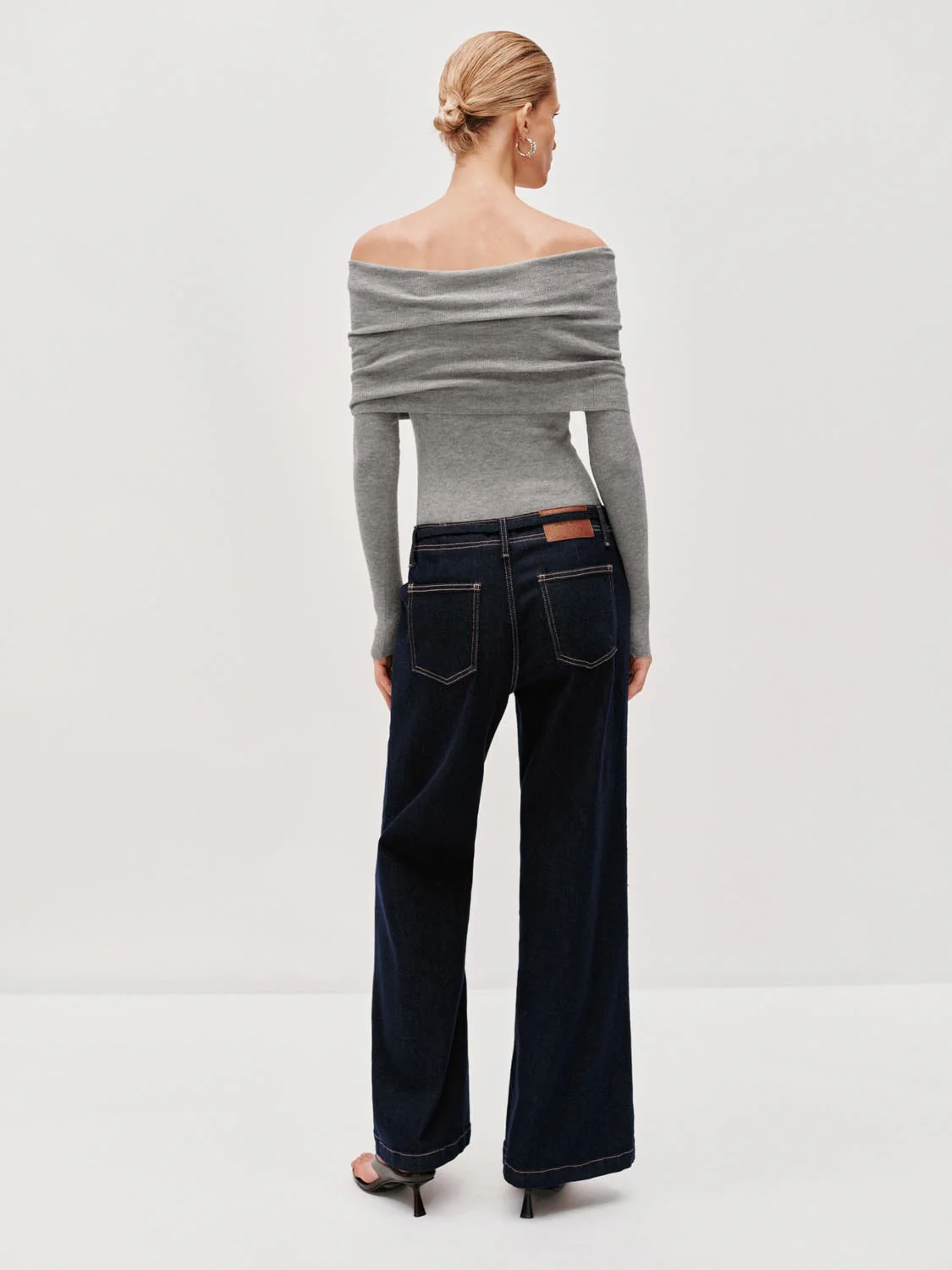 Seamed Belted Flare Jeans - Image 4